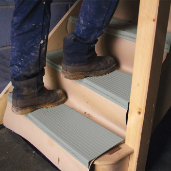 Stair Tread Protector Recycled PVC 210mm x 750mm (20)